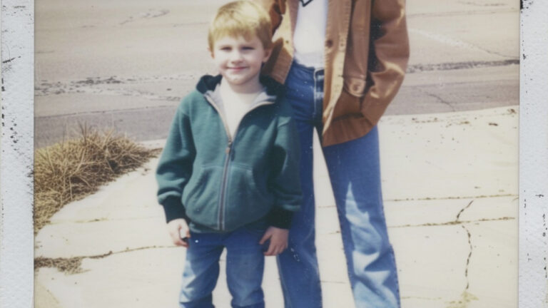 On a Trip with His Foster Family, Teenage Boy Runs Away to Find His Real Family after Spotting an Old Sign — Story of the Day