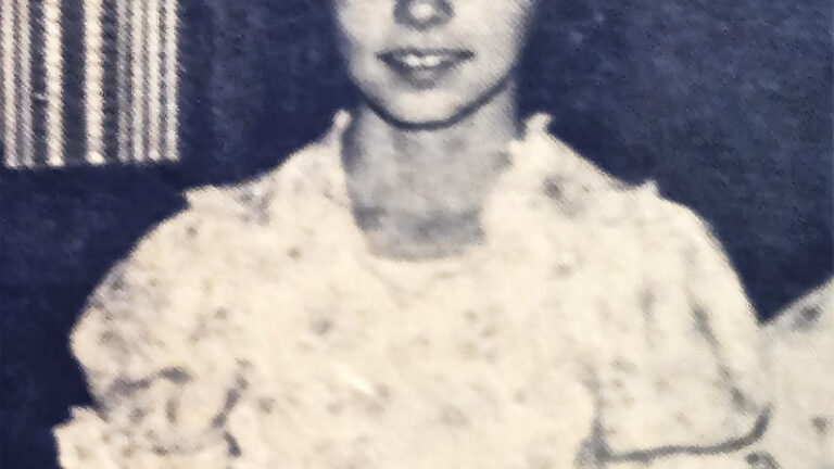 This Girl Grew up in Poverty & Later Had to Care for Her 4 Siblings After Her Parents’ Death – Now She’s a Music Star