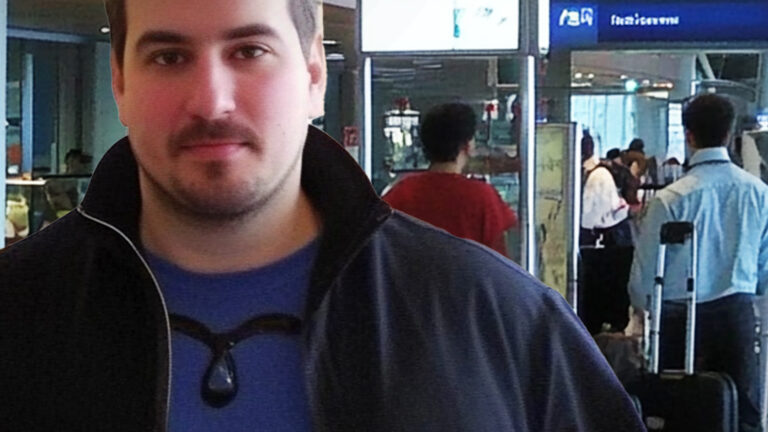 Man Waits for Son He Has Not Seen in Years at the Airport, Does Not Find Boy among Passengers – Story of the Day