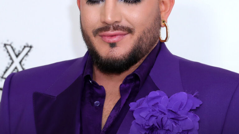 Español Las 6 cosas más candentes de las noticias de esta semana: la pérdida de peso de Adam Lambert, el diagnóstico de la reina Camilla, 2 muertes y más