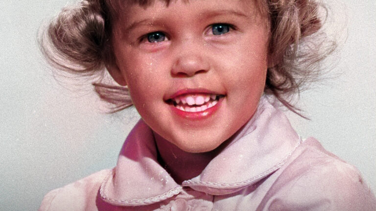 A Child Star of ‘Bewitched’ Left Hollywood & Became a Mother of 6 — She Stunned Users with Her Photos at 60