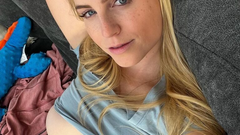 Violet Walker: The Rising Star in Digital Influence