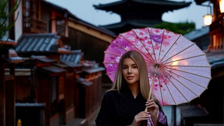 O călătorie prin mit și modernitate