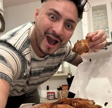 Trayectoria de un Creador de Contenido y Figura Pública