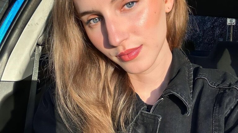 La Influencer que Revoluciona la Enseñanza del Inglés para Hispanohablantes