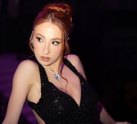 La Influencer que Conquista las Redes Sociales