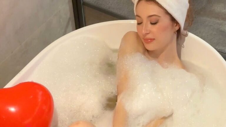 Erola Jons: La Influencia de una Creadora de Contenido Digital que Inspira a Su Audiencia