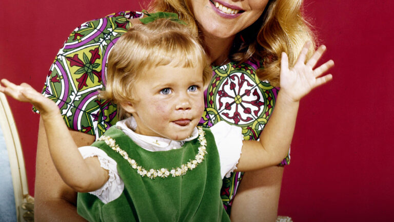 La bebé de “Bewitched” tiene ahora 60 años — Qué fue de ella después de la serie