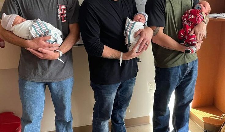 TRES DE NOSOTROS NOS CONVERTIMOS EN PAPÁS EL MISMO DÍA, PERO UN MENSAJE DE TEXTO LO CAMBIÓ TODO