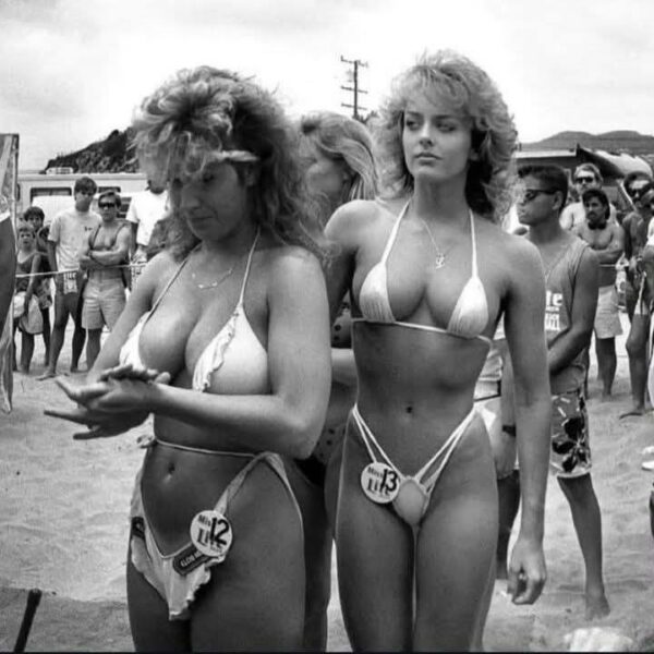 Only True ’80s Kids Will Recognize What Makes This Photo Legendary!