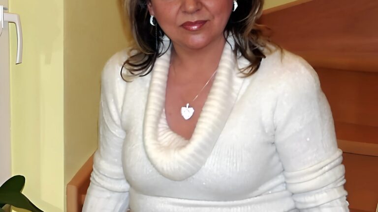 My Brother-in-Law’s Odd Staring Habit At Family Dinners: His Shocking And Surprising Response!