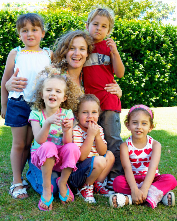 Mom of Quintuplets Can’t Pay For Groceries, Voice behind Says, ‘Your Bill Is Already Covered’ — Story of the Day