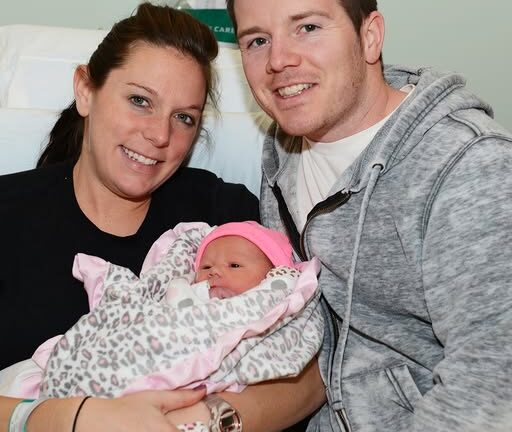 Man Divorces Wife After the Birth of Their Fifth Daughter, Accidentally Meets Her Years Later – Story of the Day