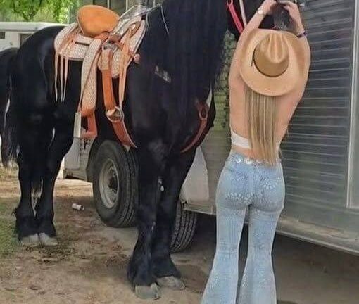 💔My husband received this photo from me, then immediately wants a divorce😱 – can you recognize what is wrong with the picture she sent?