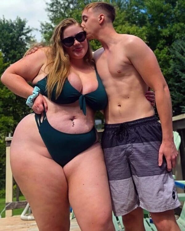 This Man is Being Mocked Online for Not Being “Big Enough” for His Wife