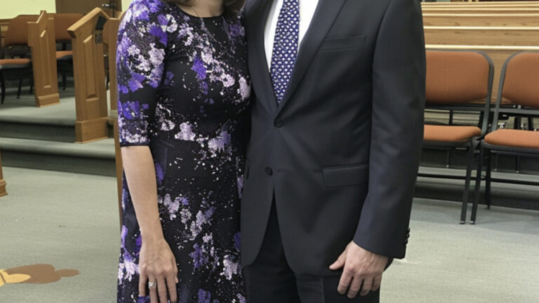 Mis padres de acogida se quedaron con el dinero de mis padres y lo llamaron una bendición — Les di exactamente lo que se merecían