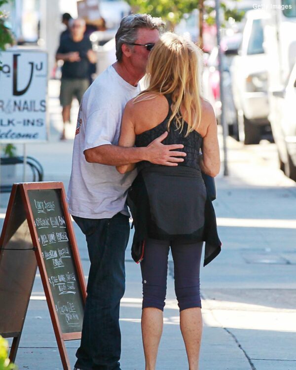 “Their Love Is Contagious”: Heartwarming Photos Showing Kurt Russell As The Ideal Partner For Goldie Hawn!