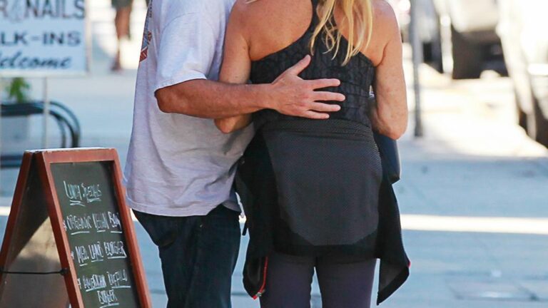 “Their Love Is Contagious”: Heartwarming Photos Showing Kurt Russell As The Ideal Partner For Goldie Hawn!