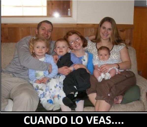 Esta foto familiar esconde un secreto aterrador: ¿puedes descubrirlo ya?