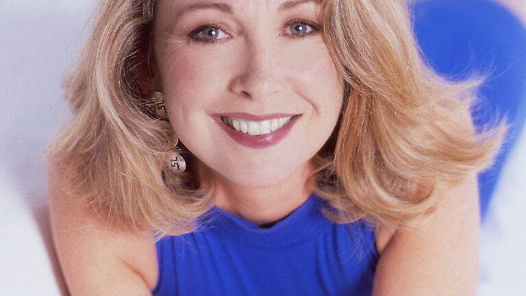 Girl In Tears After Losing Her Mum At The Airport