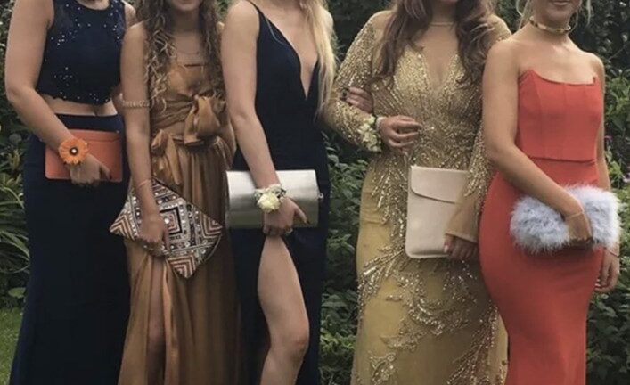 Girls’ Prom Photo Turns Heads After People Spot Small Detail