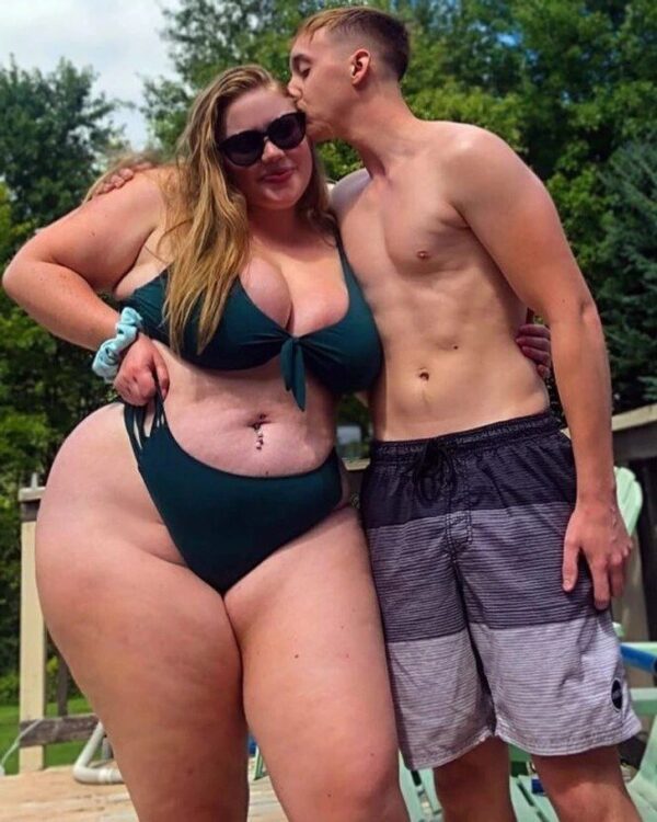 This Man is Being Mocked Online for Not Being “Big Enough” for His Wife