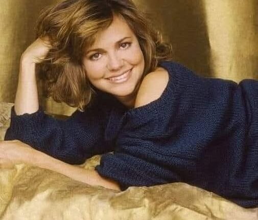 Sally Field: The Resilient Star Who Overcame Abuse and Became a Hollywood Legend