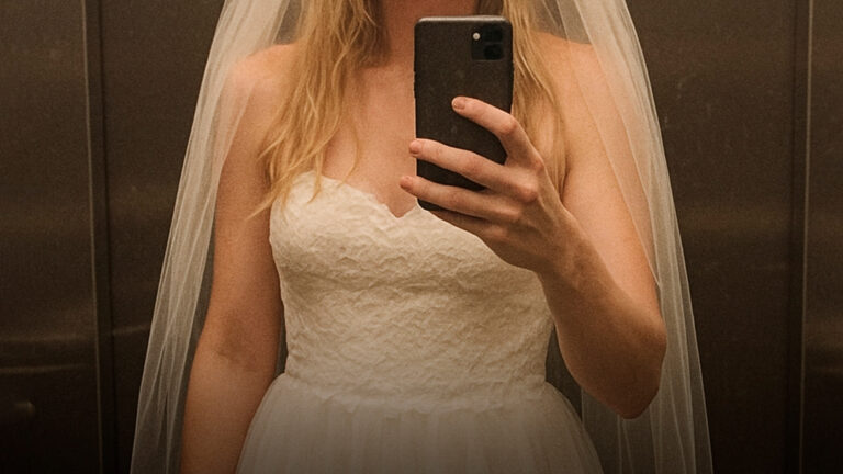 Hui de mi propia boda, solo para descubrir que mi familia me había tendido una trampa aún mayor – Historia del día