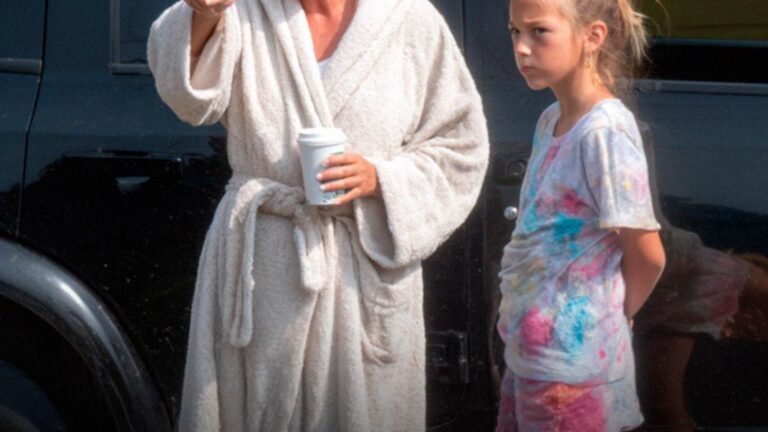 Mi suegra le dijo a mi hija de 10 años que no era parte de la “Familia Real” y luego le prohibió subirse a nuestro auto nuevo – No lo dejé pasar